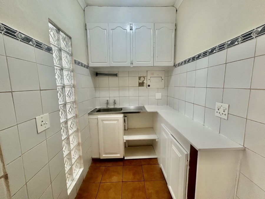 5 Bedroom Property for Sale in Ifafi North West